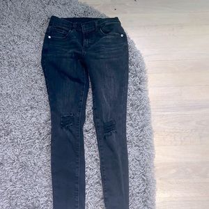 Black ripped skinny jeans